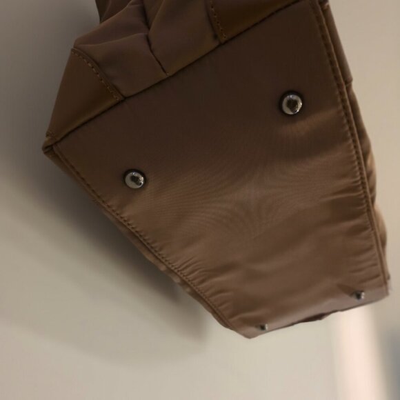 Handbag - Picture 5 of 5